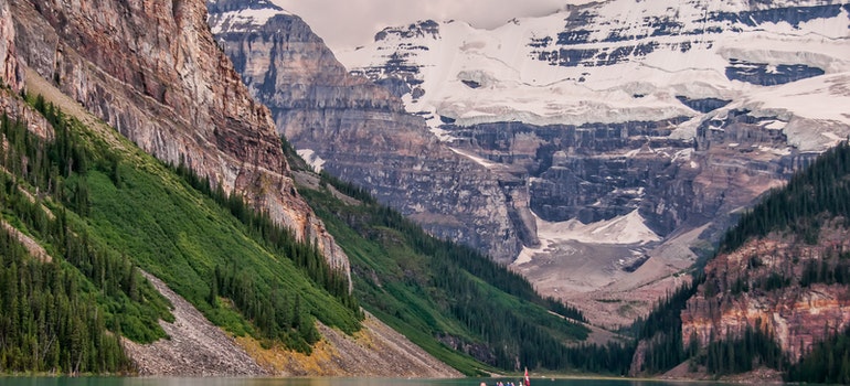 A beautiful lake in Canada, totally different then Boca Raton