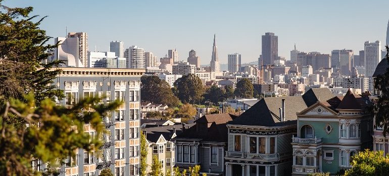 San Francisco skyline.