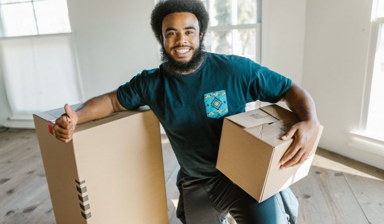 one of the movers in Fort Lauderdale with boxes