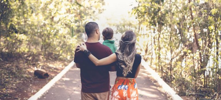 Family walking and looking for things to see and do in Hallandale Beach