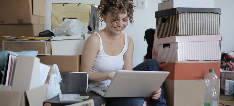 girl preparing for a move