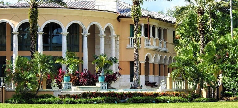 Weston Million House Florida in one of the best Miami suburbs