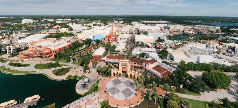 Concrete buildings surrounded by greenery in Florida