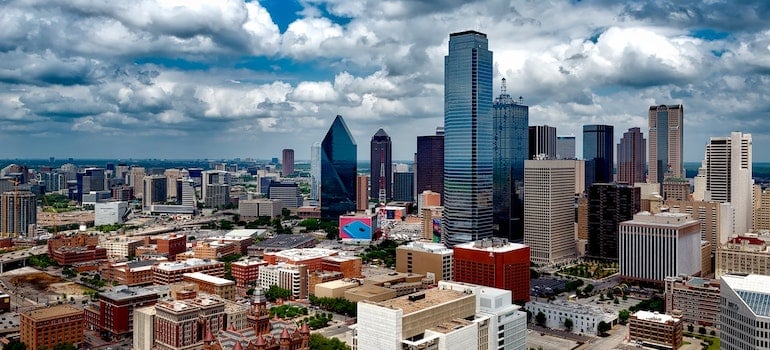 A picture of Dallas that is one of the ideal new hometowns for Floridians