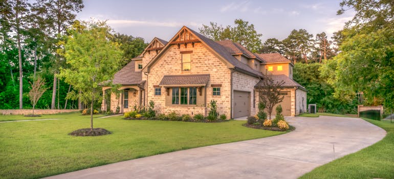 A beige house